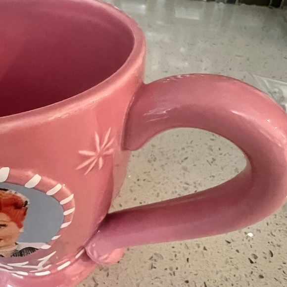 Collector Vandor I Love Lucy Sculpted Ceramic Mug, It's so tasty, Pink, 18-Ounce - Picture 4 of 6
